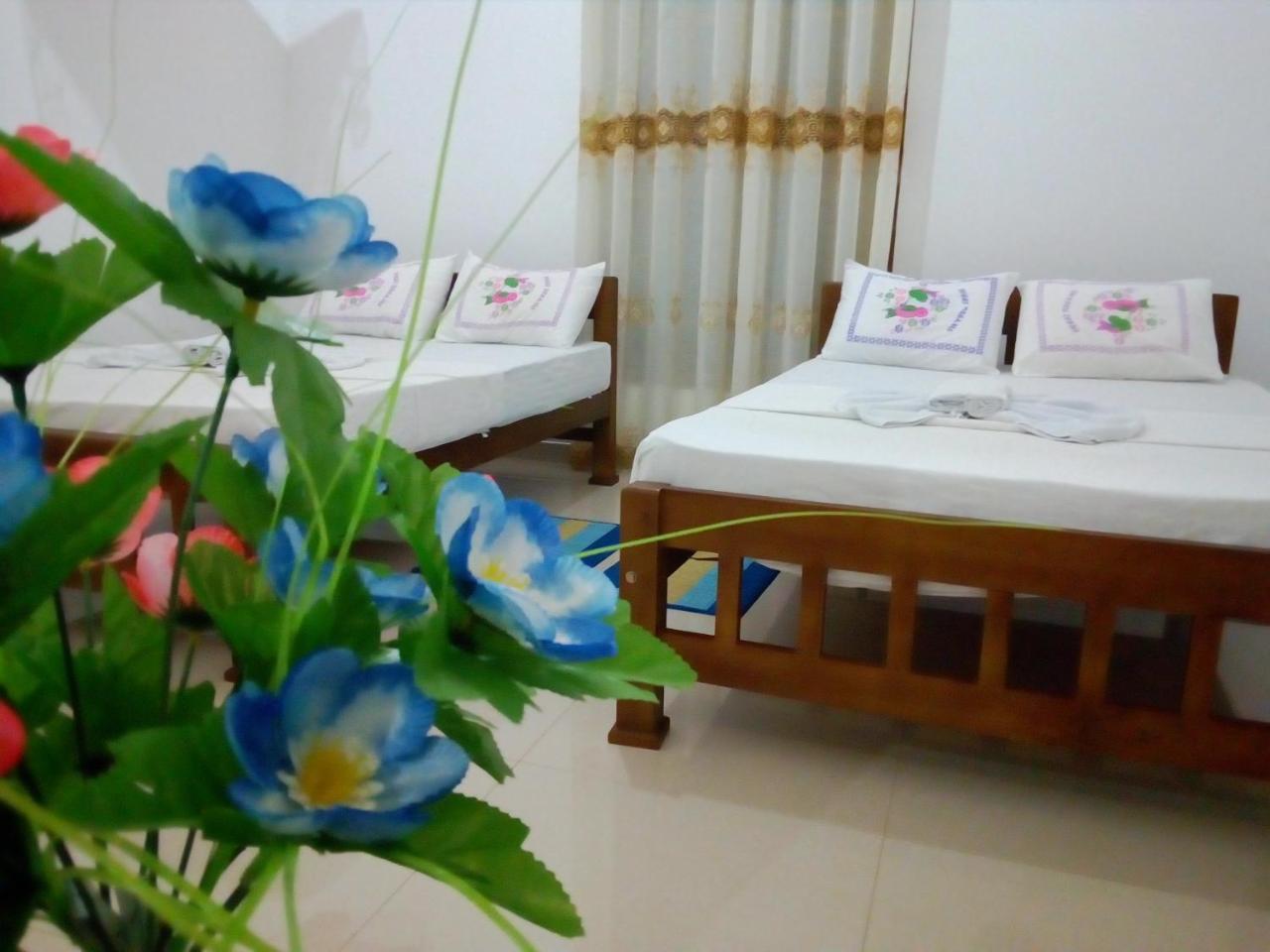 Relax Homestay Tangalle Esterno foto